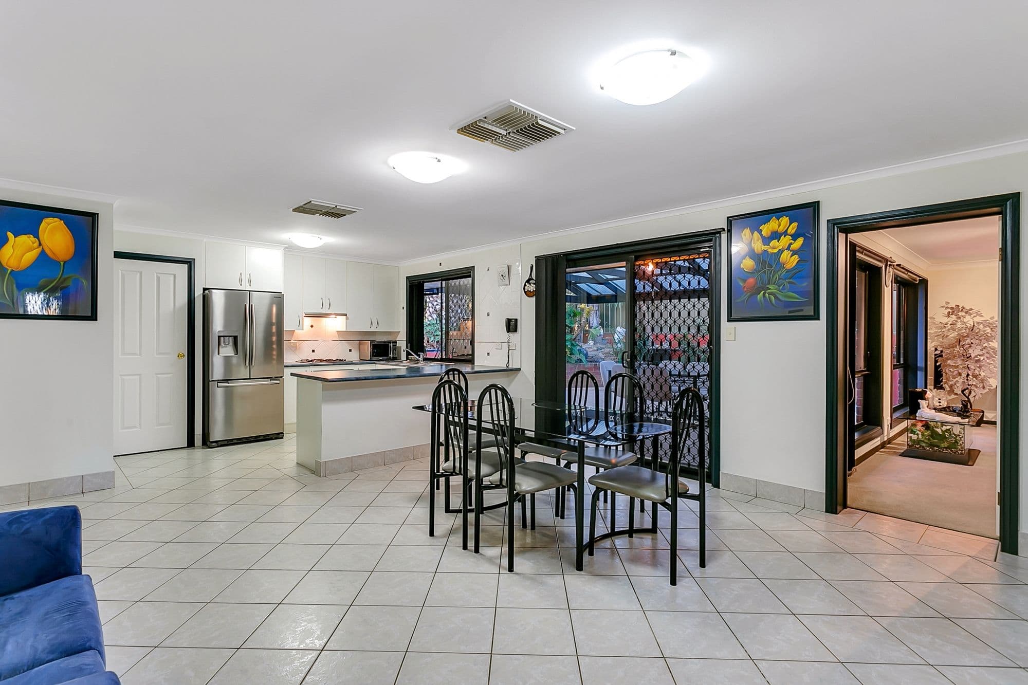 19 Candover Crescent, Huntfield Heights SA 5163, Huntfield Heights - Thumbnail 4
