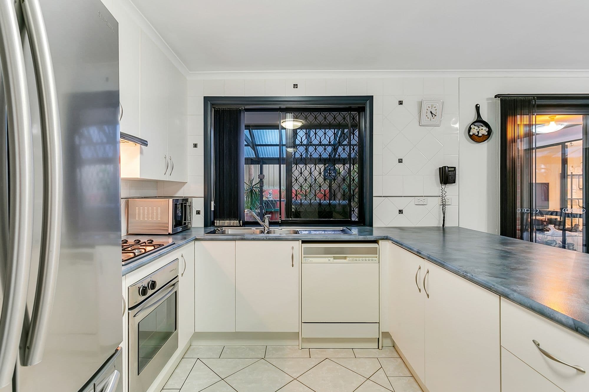 19 Candover Crescent, Huntfield Heights SA 5163, Huntfield Heights - Thumbnail 6
