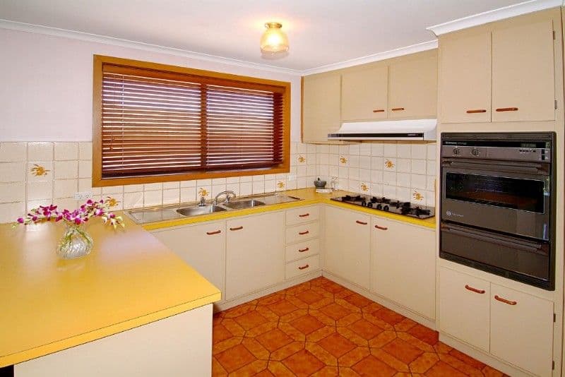 67 McLaughlin Crescent, MILL PARK VIC 3082, Mill Park - Thumbnail 5