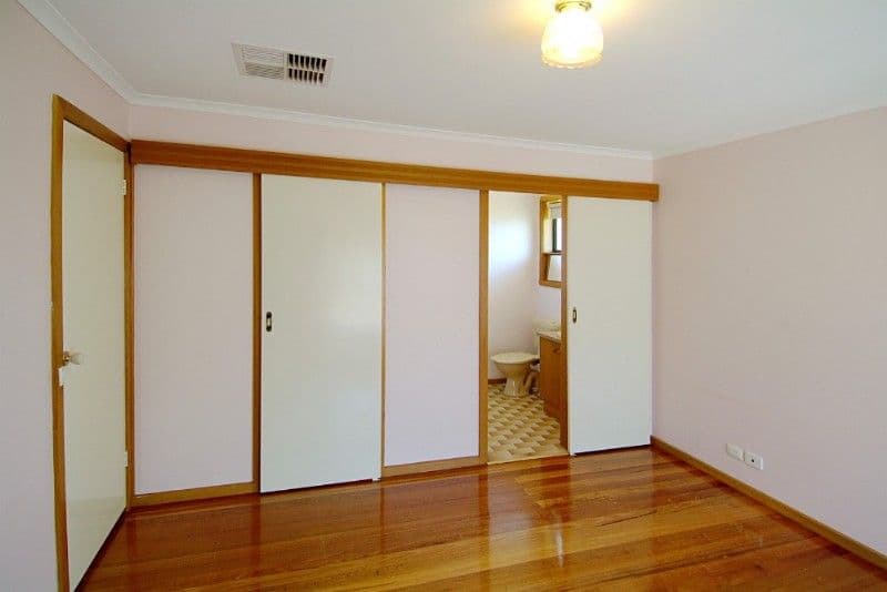 67 McLaughlin Crescent, MILL PARK VIC 3082, Mill Park - Thumbnail 6