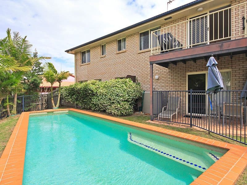 33 Coronet Crescent, BURLEIGH WATERS QLD 4220, Burleigh Waters - Image 1