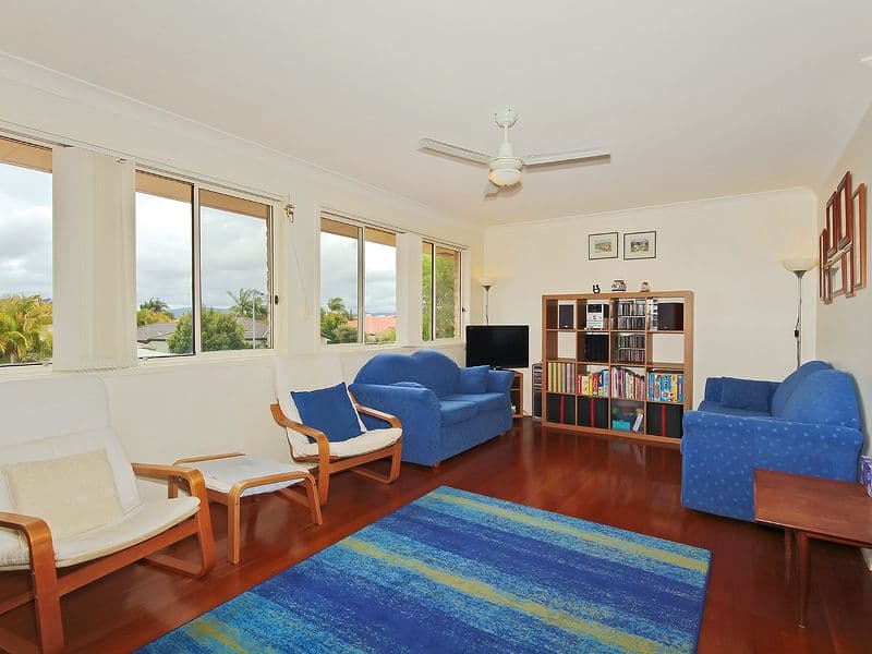 33 Coronet Crescent, BURLEIGH WATERS QLD 4220, Burleigh Waters - Thumbnail 4