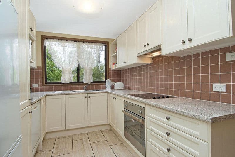 21 Veronica Crescent, Seven Hills NSW 2147, Seven Hills - Thumbnail 3