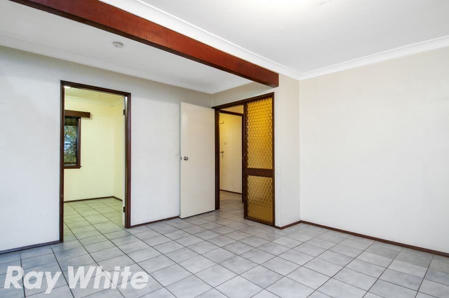 33 Joseph Banks Drive, KINGS LANGLEY NSW 2147, Kings Langley - Thumbnail 2