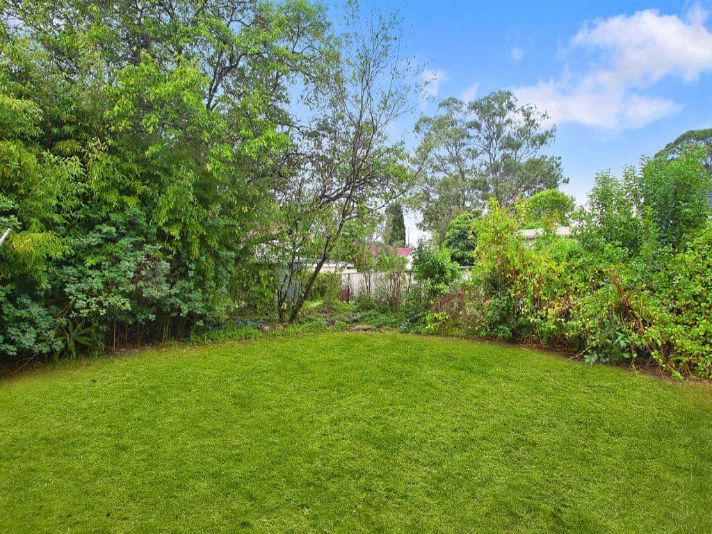 33 Pambula Crescent, SMITHFIELD NSW 2164, Smithfield - Thumbnail 3