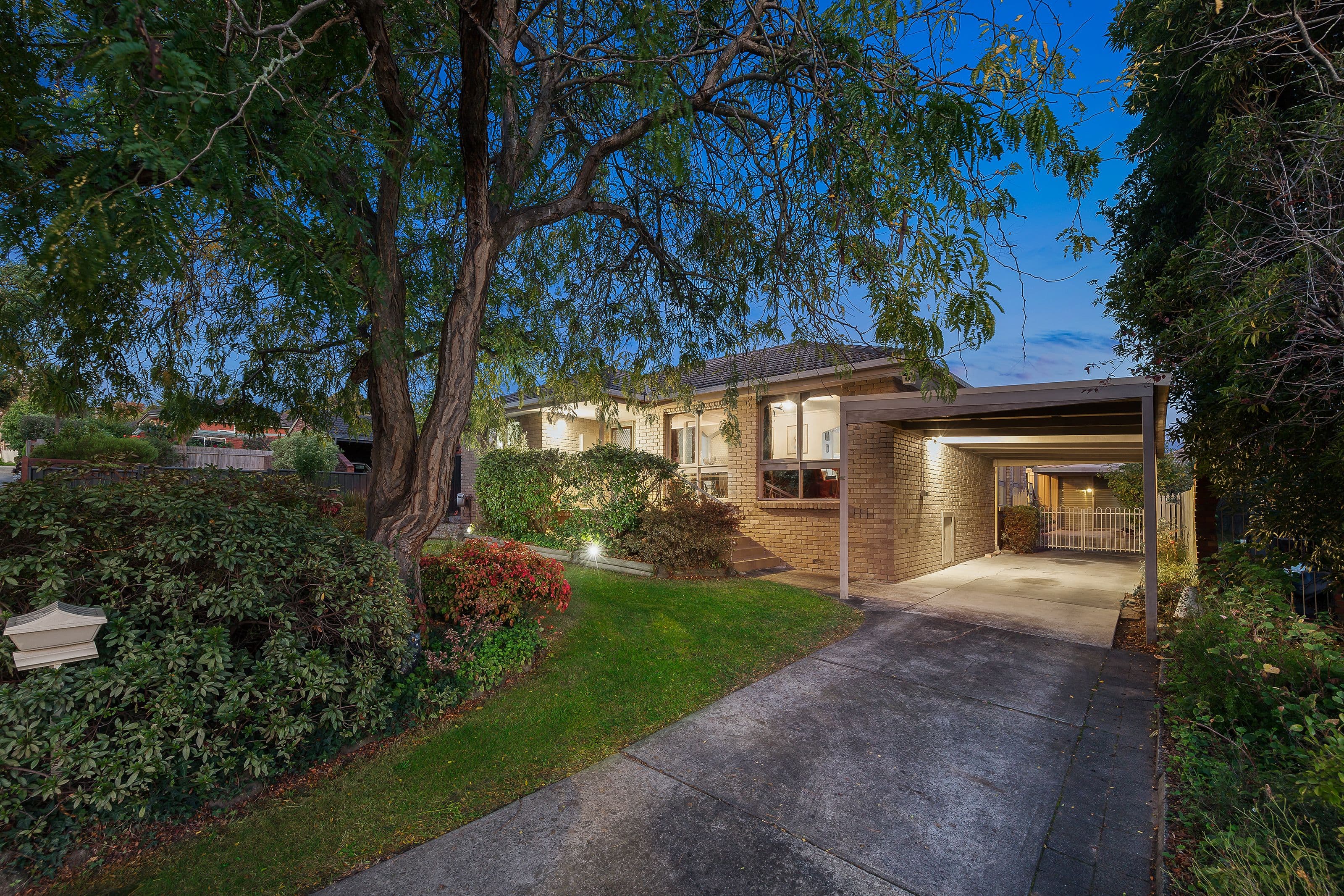 4 Crusader Crescent, Glen Waverley VIC 3150, Glen Waverley - Image 1