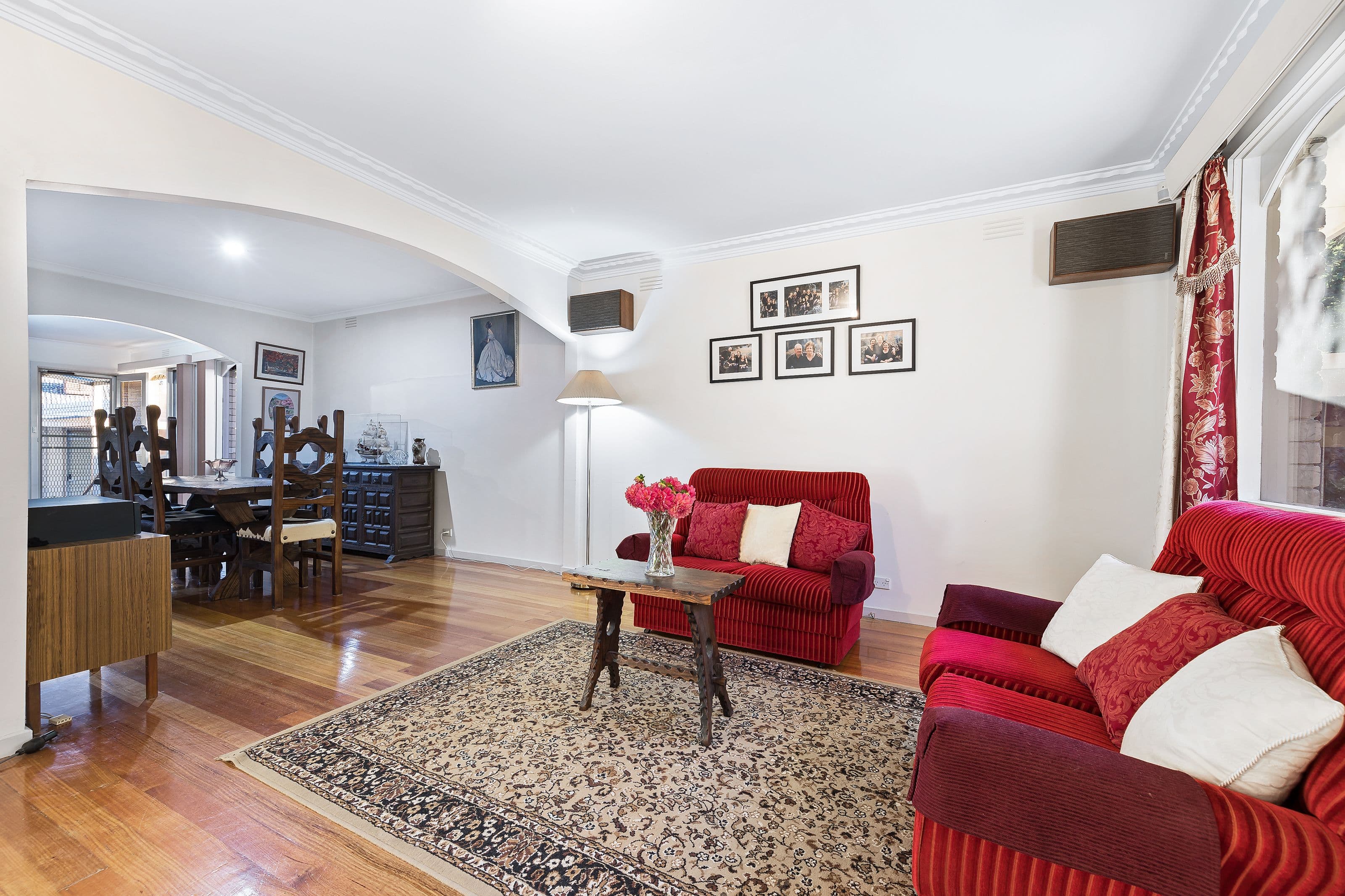 4 Crusader Crescent, Glen Waverley VIC 3150, Glen Waverley - Thumbnail 2