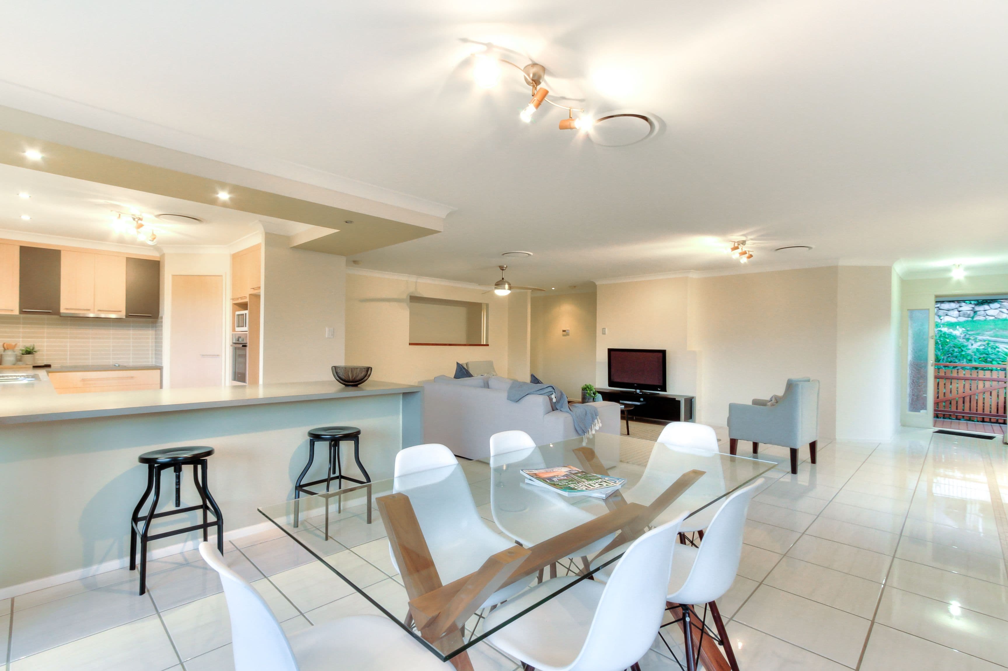 19 Valerie Close, Edens Landing QLD 4207, Edens Landing - Thumbnail 4
