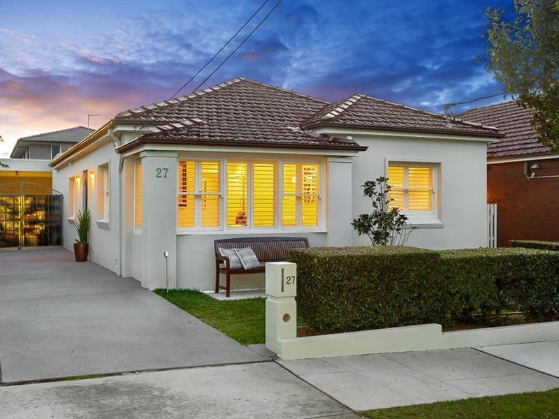 27 Duke Avenue, Rodd Point - Image 1