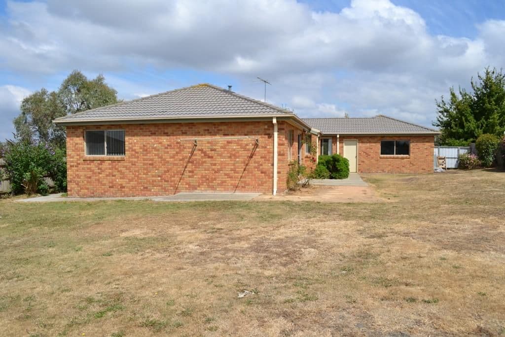 5 Samantha Court, GISBORNE VIC 3437, Gisborne - Thumbnail 5