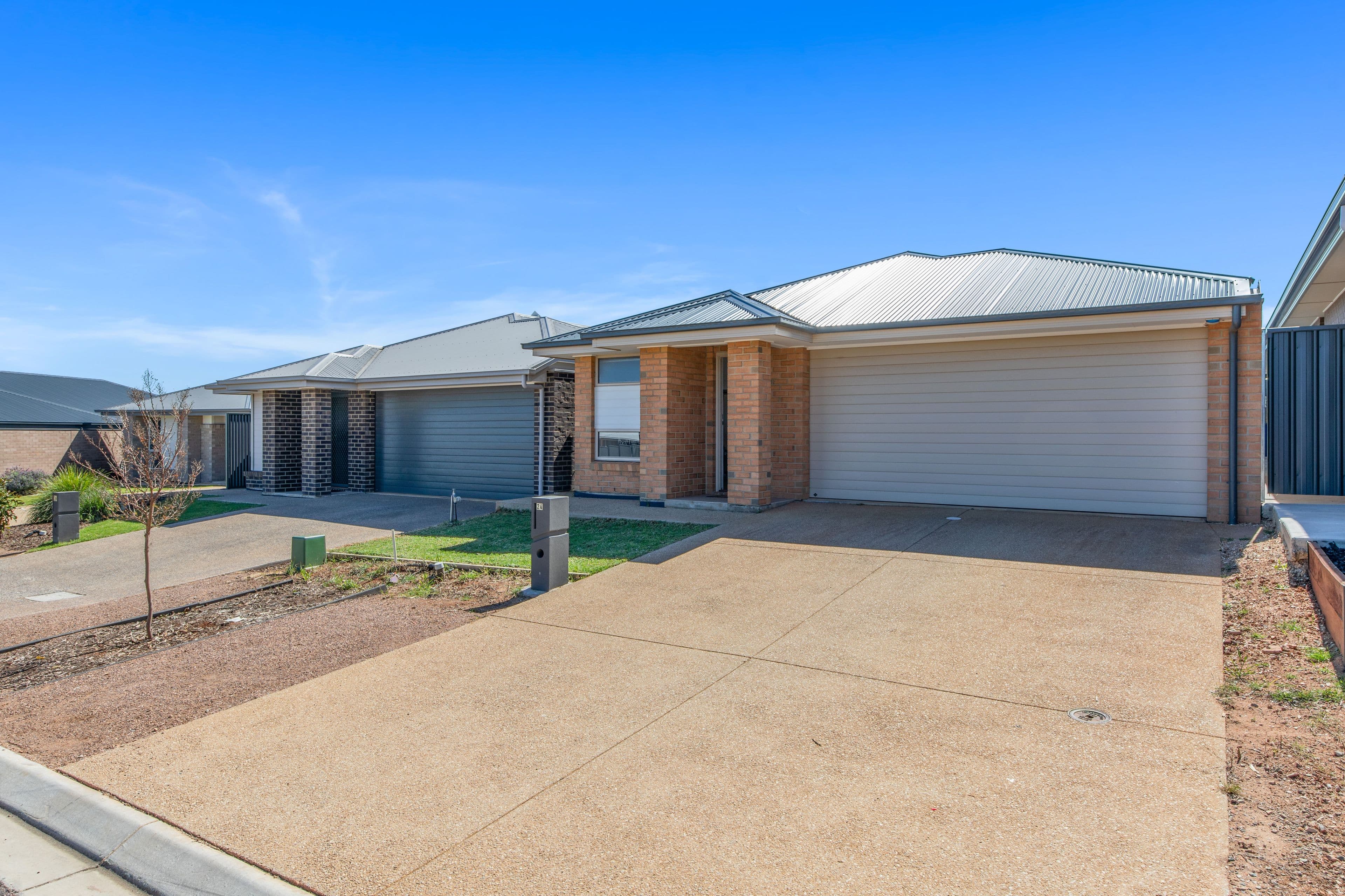 24 Wolsten Drive, Blakeview SA 5114, Blakeview - Thumbnail 2