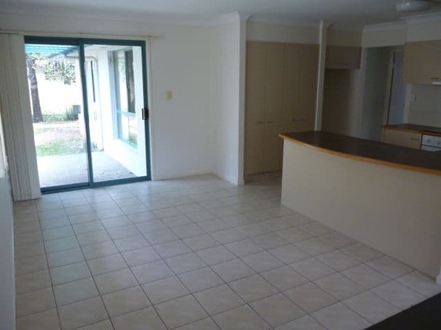 51 Seville Circuit, BURLEIGH WATERS QLD 4220, Burleigh Waters - Thumbnail 7