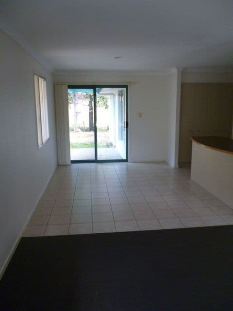 51 Seville Circuit, BURLEIGH WATERS QLD 4220, Burleigh Waters - Thumbnail 8