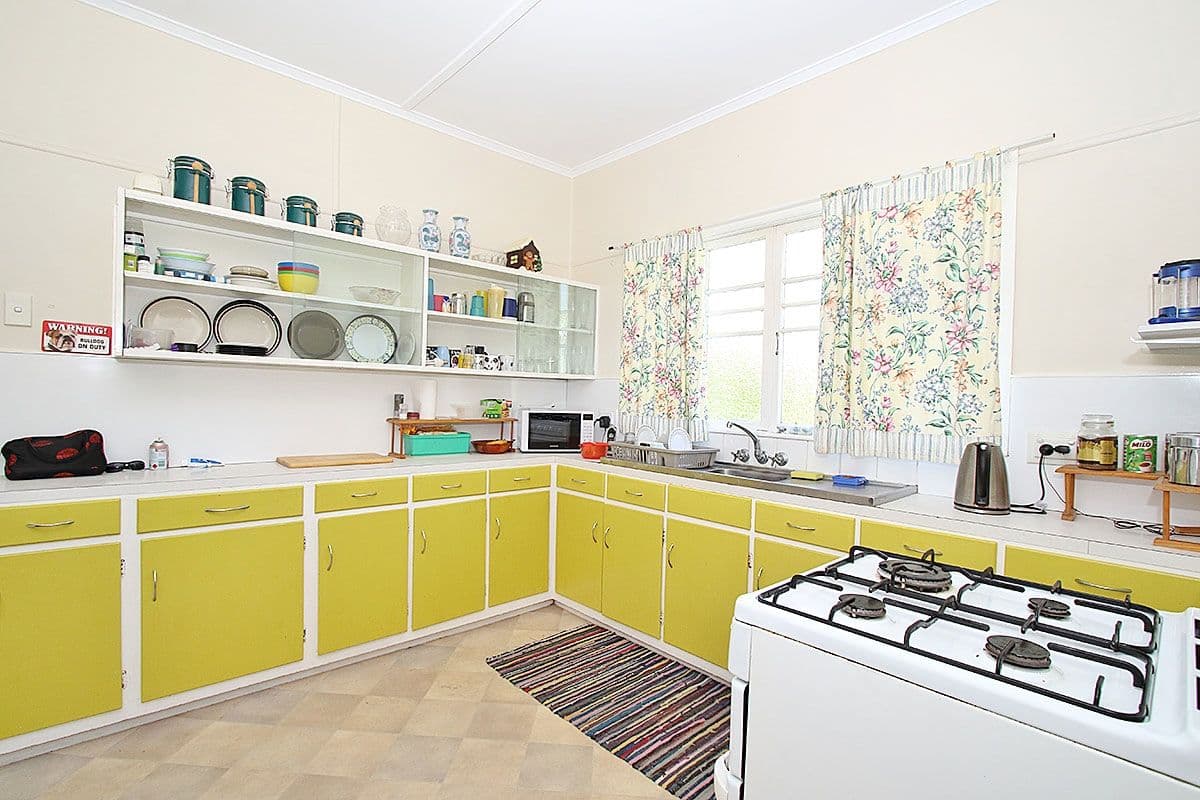 3 Molloy Street, Silkstone QLD 4304, Silkstone - Thumbnail 4