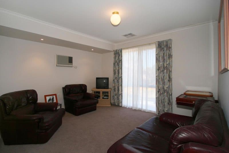 26 Higgins Close, DINGLEY VILLAGE VIC 3172, Dingley Village - Thumbnail 8