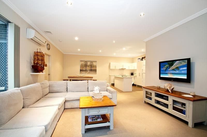 11 Stuart Street, HELENSBURGH NSW 2508, Helensburgh - Image 1