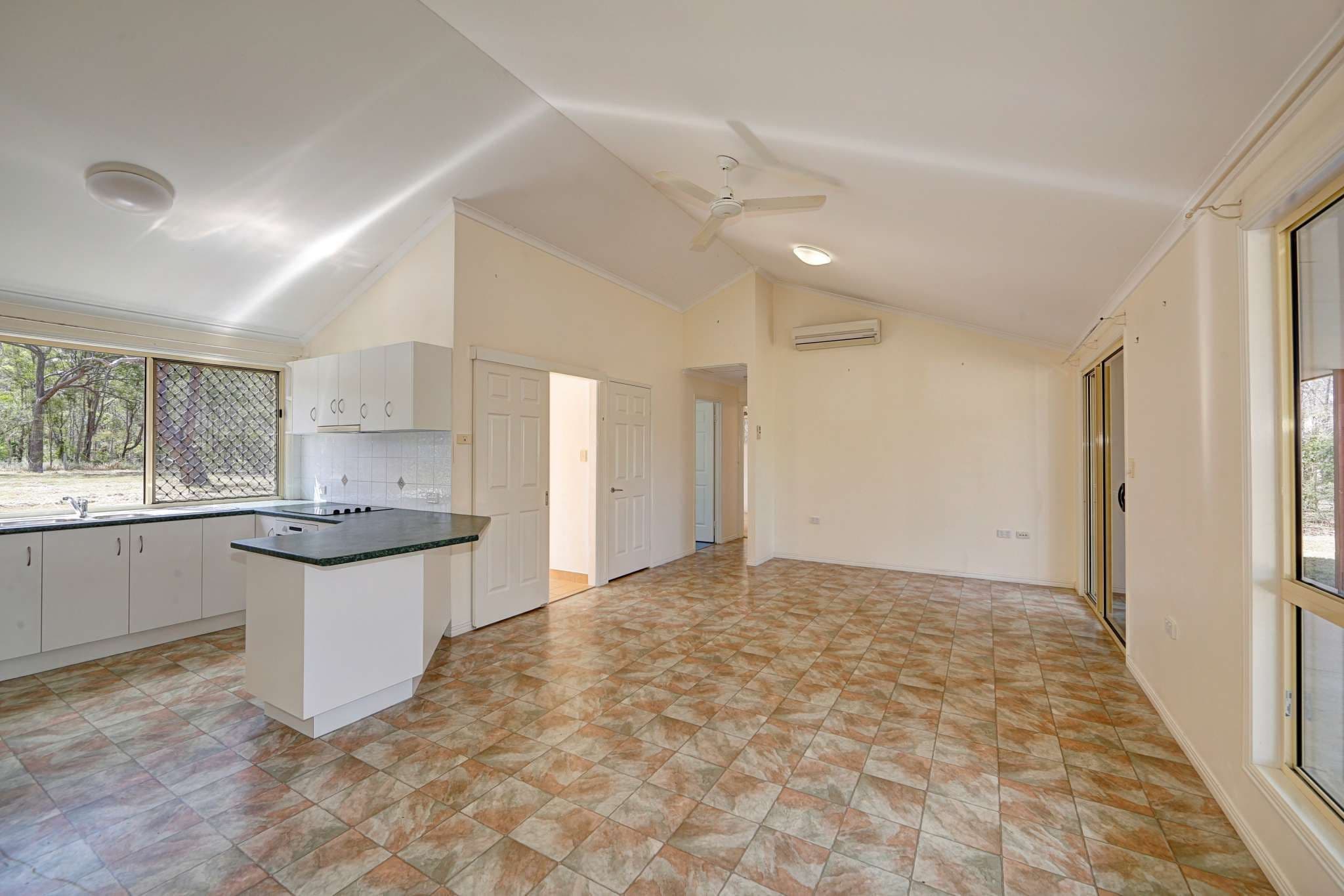 36 Pharlap Parade, Branyan QLD 4670, Branyan - Thumbnail 2