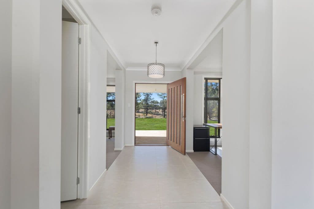 27 Government Road, Yerrinbool - Image 1
