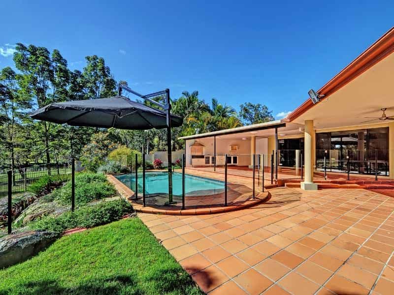 26 Hazel Court, ARUNDEL QLD 4214, Arundel - Thumbnail 3
