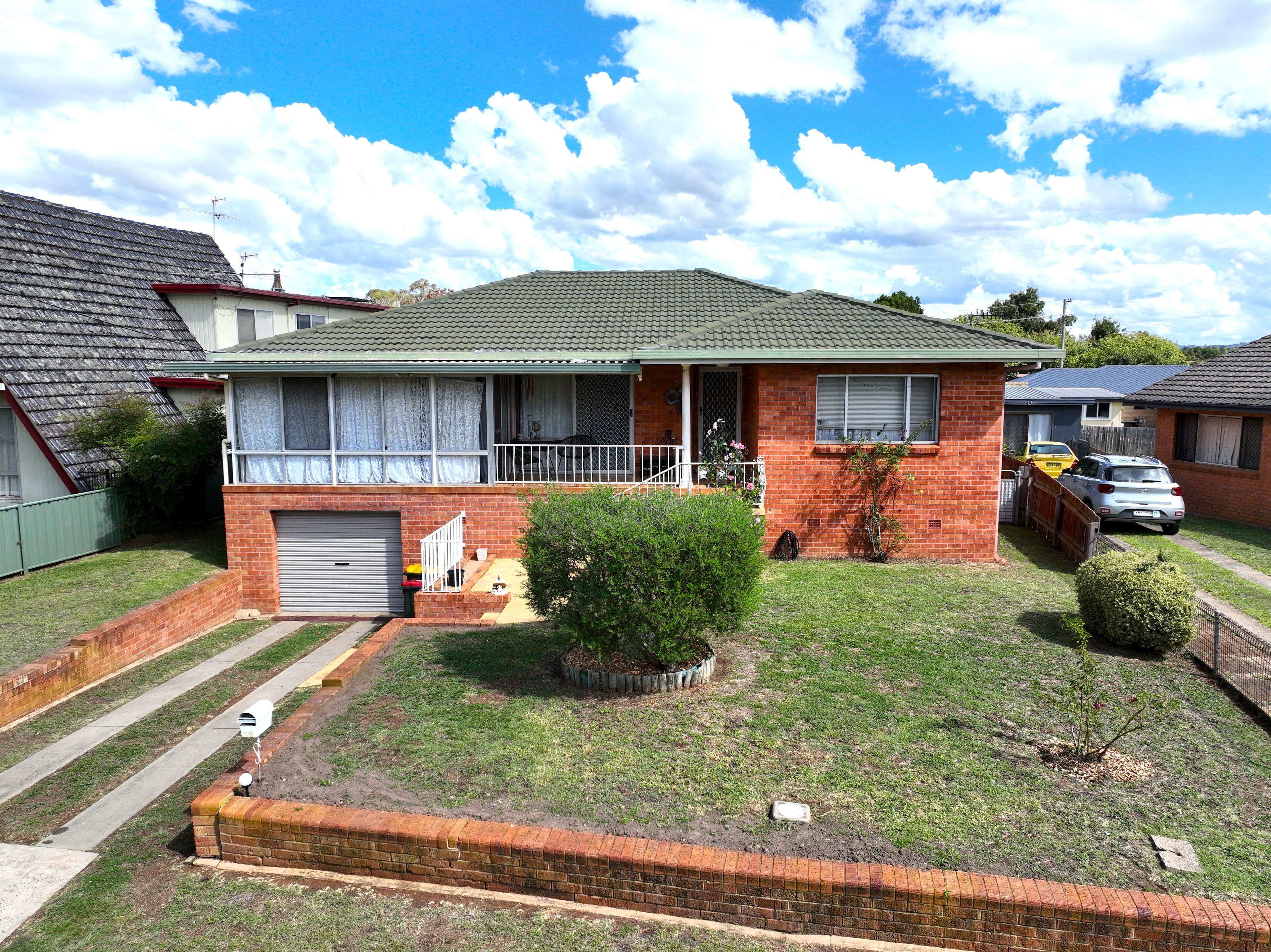 35 Cross Street, Glen Innes NSW 2370, Glen Innes - Image 1
