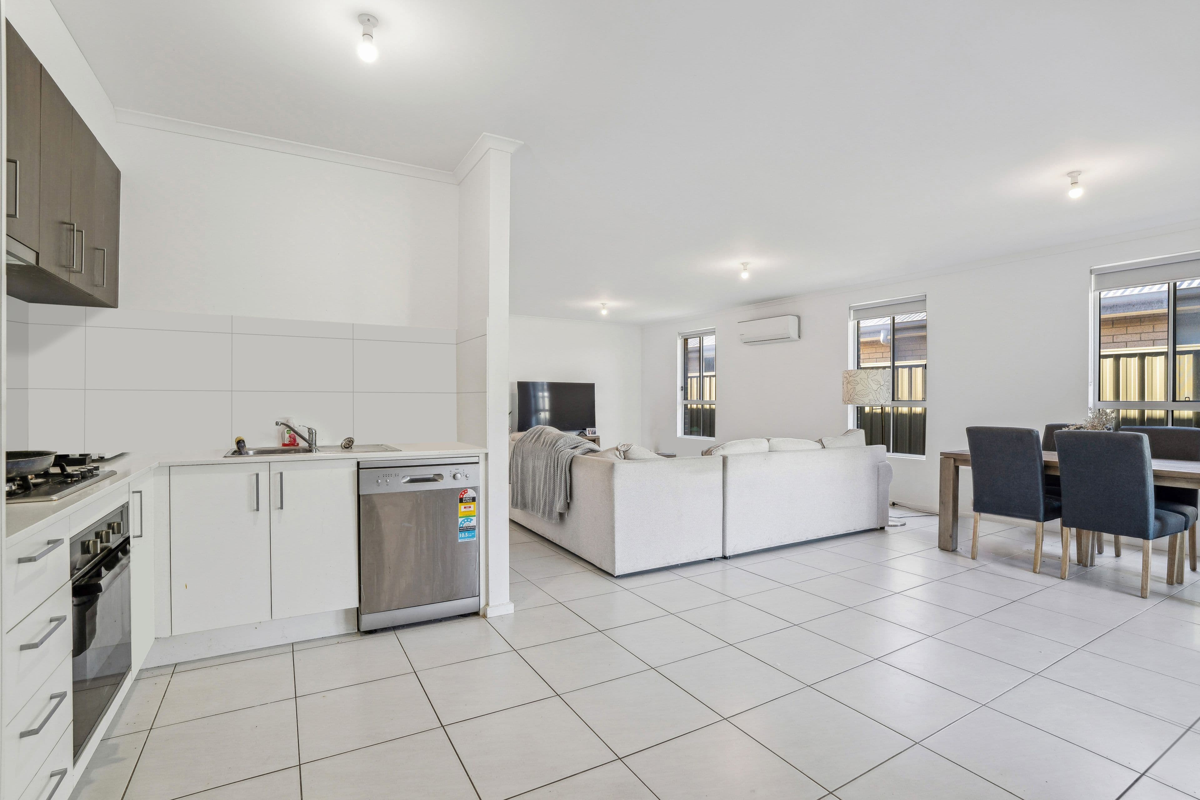 6 Clark Road, Seaford Heights SA 5169, Seaford Heights - Thumbnail 2