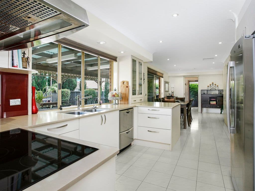 25 Wylde Crescent, Abbotsbury - Thumbnail 3