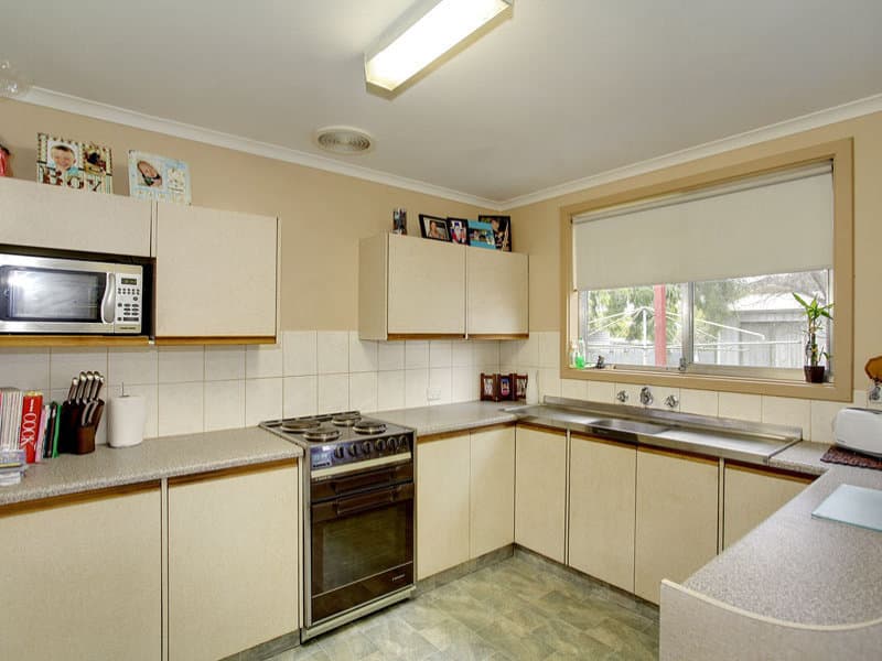 11 Oliver Street, Christie Downs - Thumbnail 2