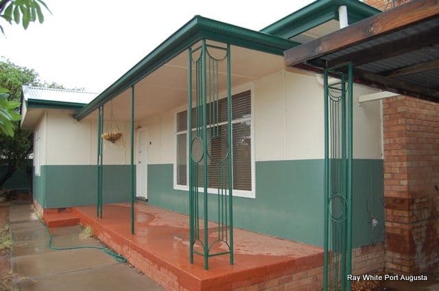 10 Gunson Street, PORT AUGUSTA SA 5700, Port Augusta - Thumbnail 2