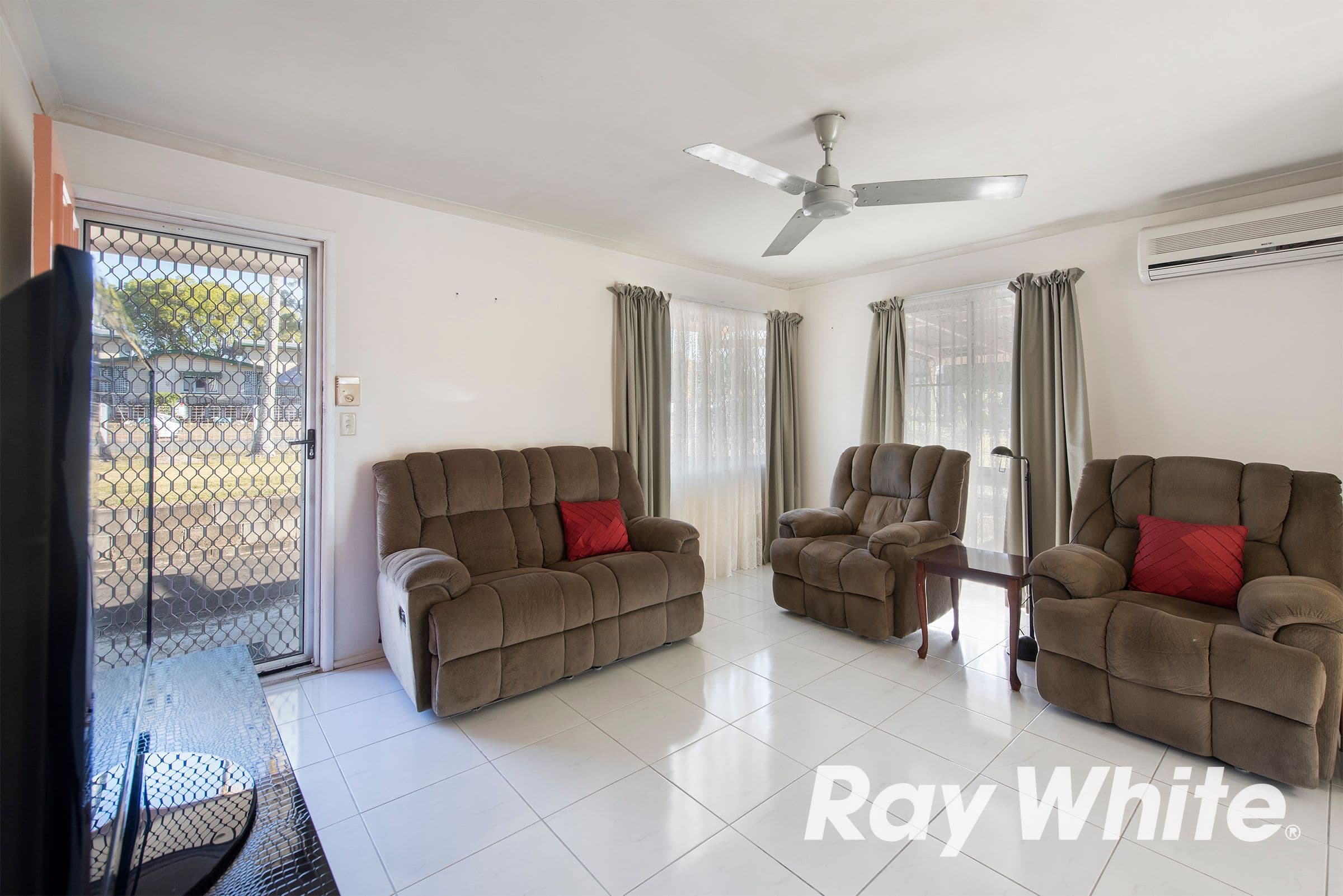 4 Walter Street, Logan Central QLD 4114, Logan Central - Thumbnail 3