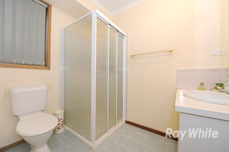 5 Lexcen Close, BERWICK VIC 3806, Berwick - Thumbnail 8