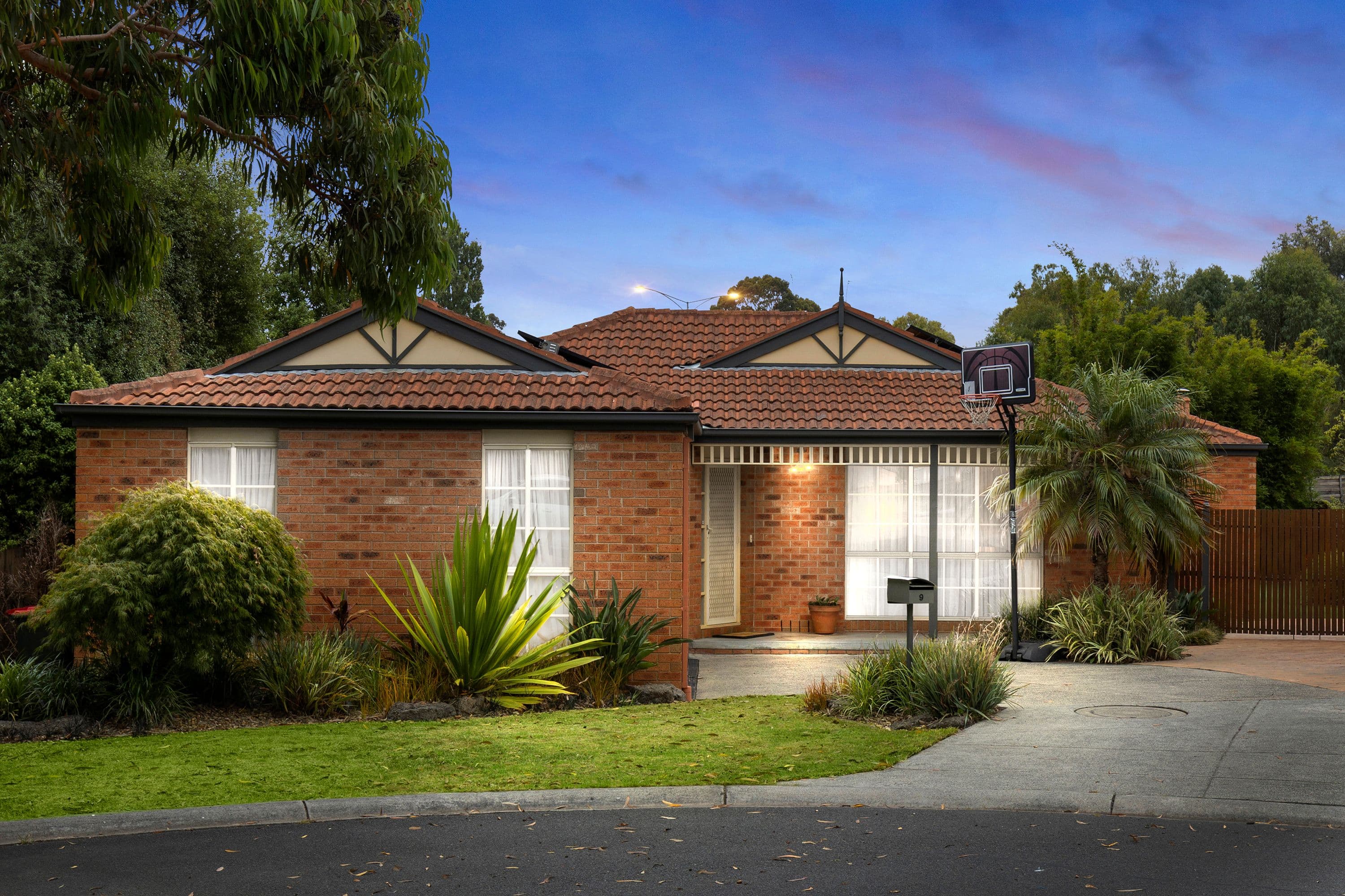 9 Appleberry Close, Knoxfield VIC 3180, Knoxfield - Image 1