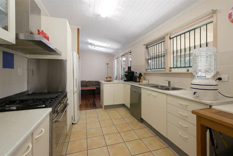 10 Kagoola Street, Banyo QLD 4014, Banyo - Thumbnail 5