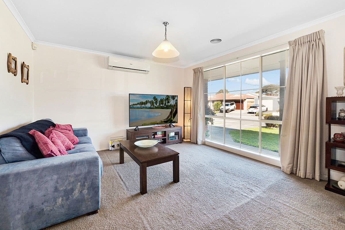 7 Nyah Place, Cranbourne West VIC 3977, Cranbourne West - Thumbnail 7