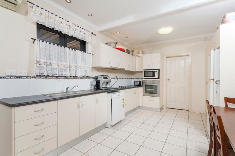 1 Sheehy Road, WHITE ROCK QLD 4868, White Rock - Thumbnail 2