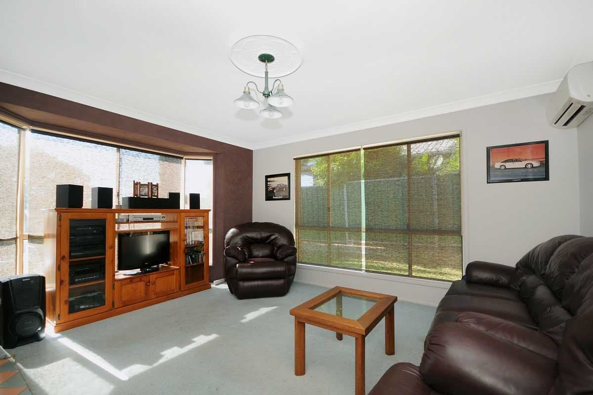 12 Lacebark Court, GLENVALE QLD 4350, Glenvale - Thumbnail 2
