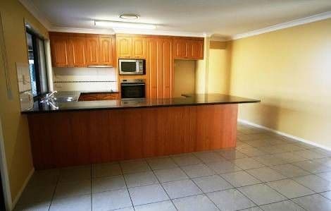 17 Montclare Court, Cashmere QLD 4500, Cashmere - Thumbnail 4