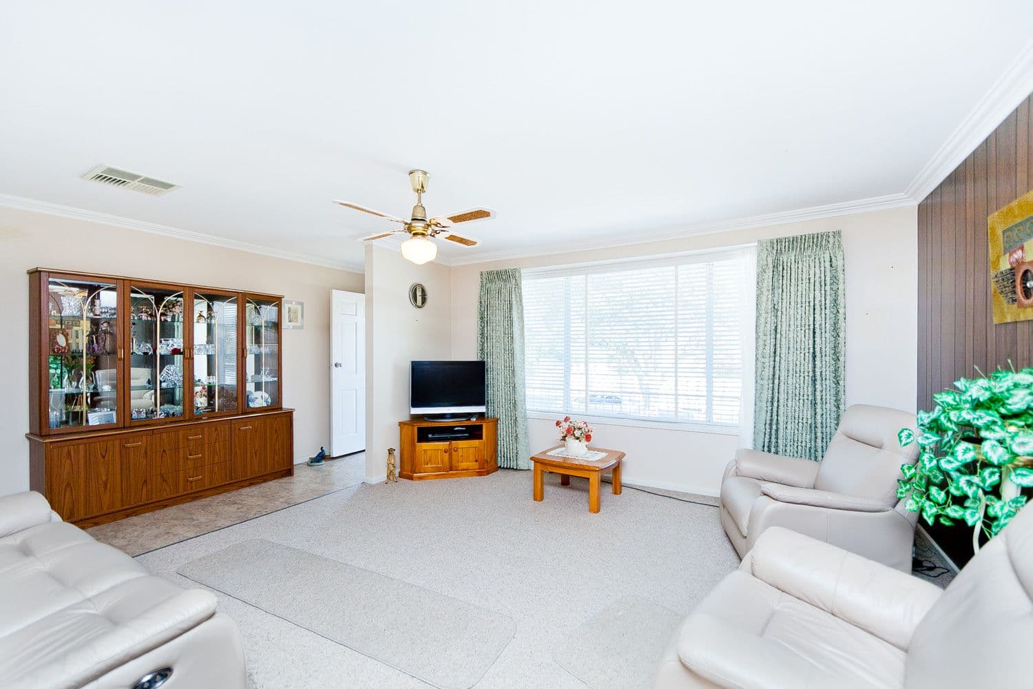 9 Wilgabar Way, Queanbeyan NSW 2620, Queanbeyan - Thumbnail 5
