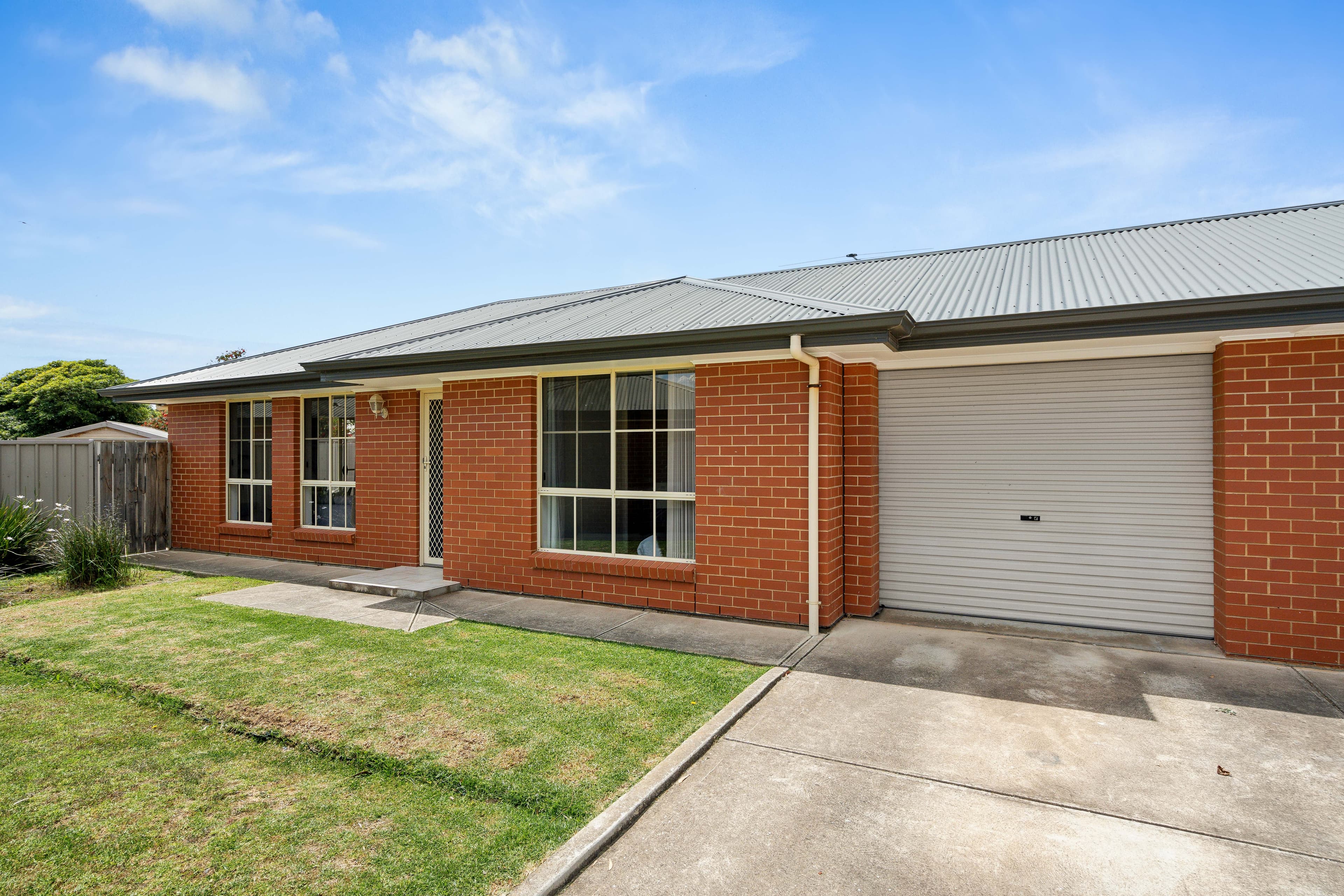 27 Cliff Avenue, Port Noarlunga South SA 5167, Port Noarlunga South - Image 1