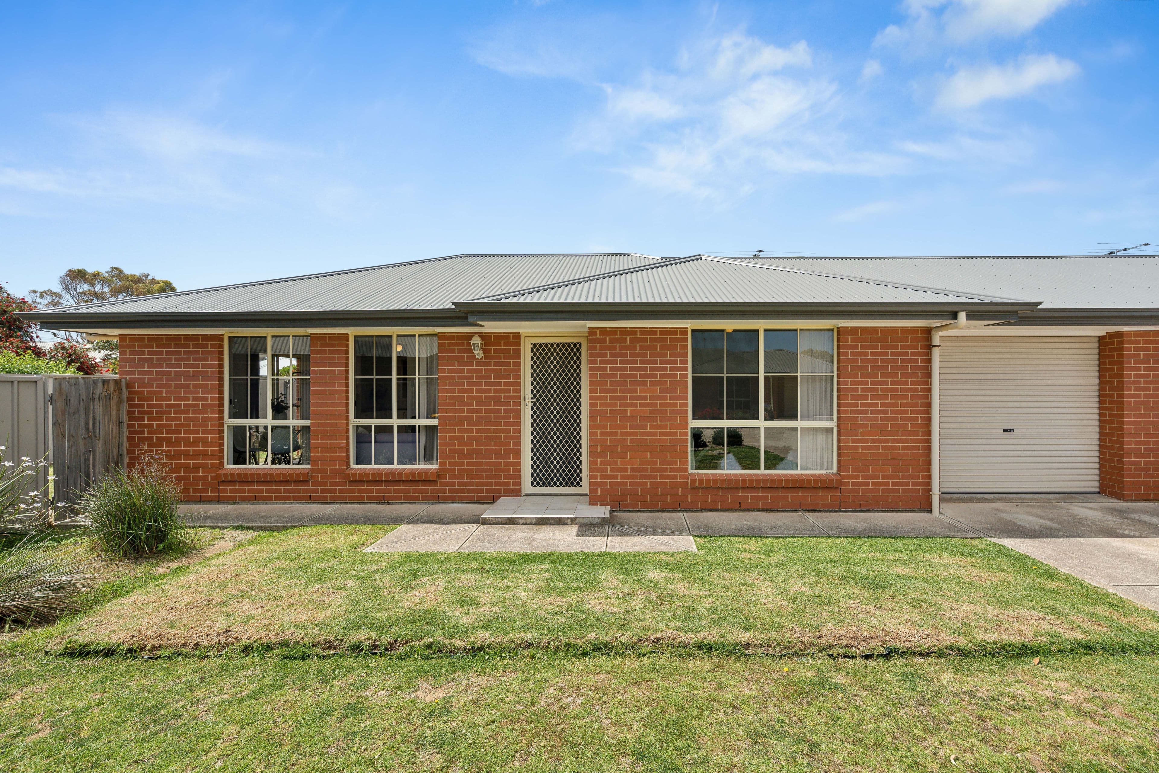 27 Cliff Avenue, Port Noarlunga South SA 5167, Port Noarlunga South - Thumbnail 2