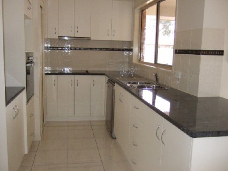 37 Pilkington Street, CHINCHILLA QLD 4413, Chinchilla - Thumbnail 2