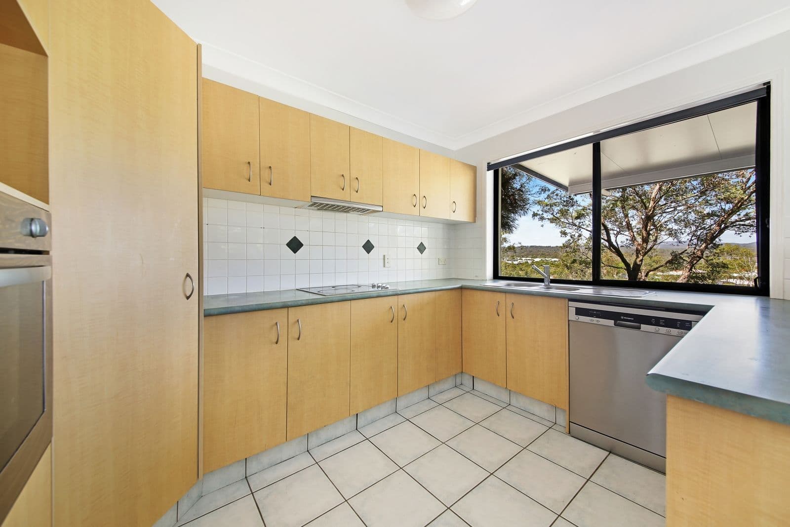 76 Christina Ryan Way, Arundel QLD 4214, Arundel - Thumbnail 6