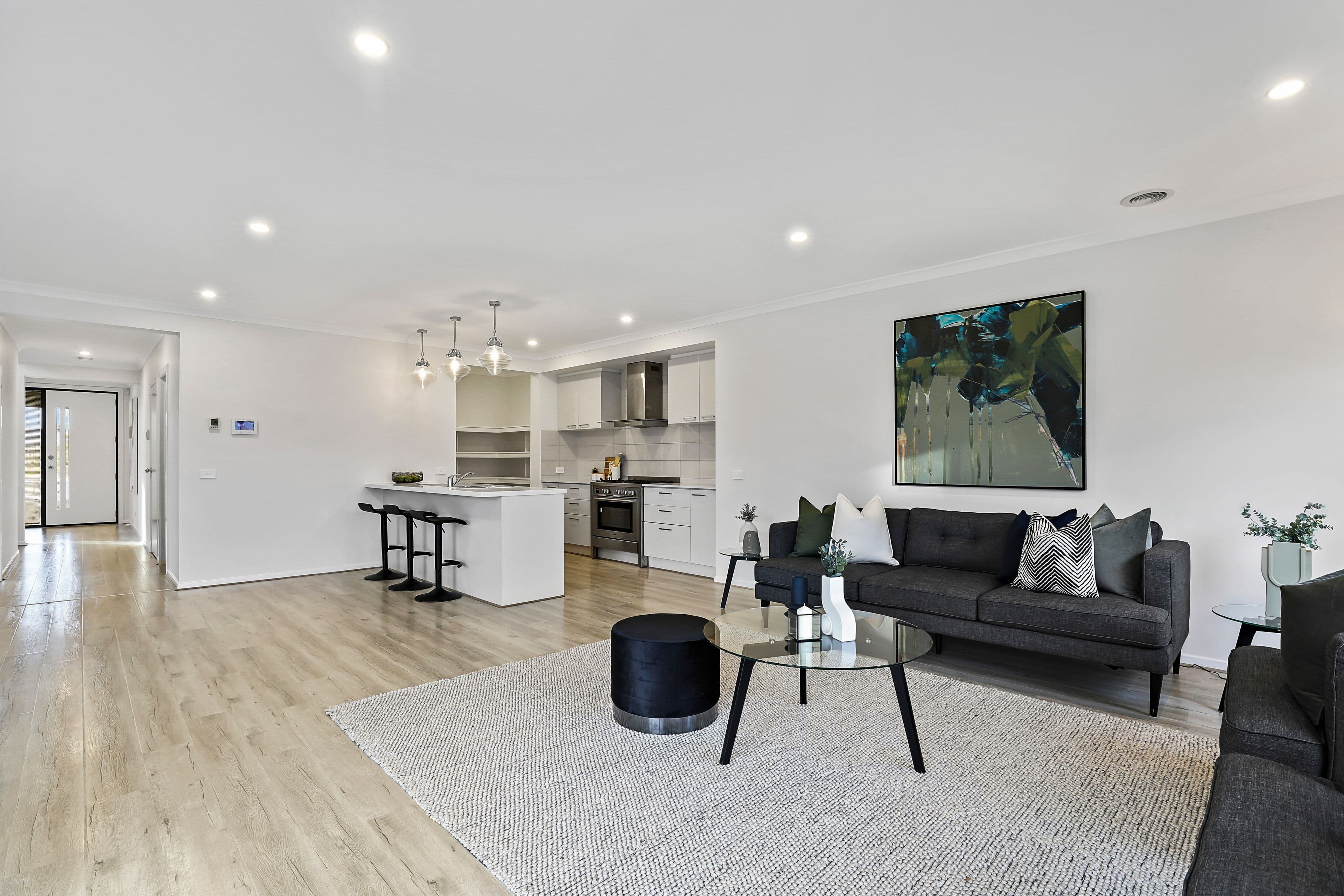 33 Grande Belmond Avenue, Clyde VIC 3978, Clyde - Thumbnail 3