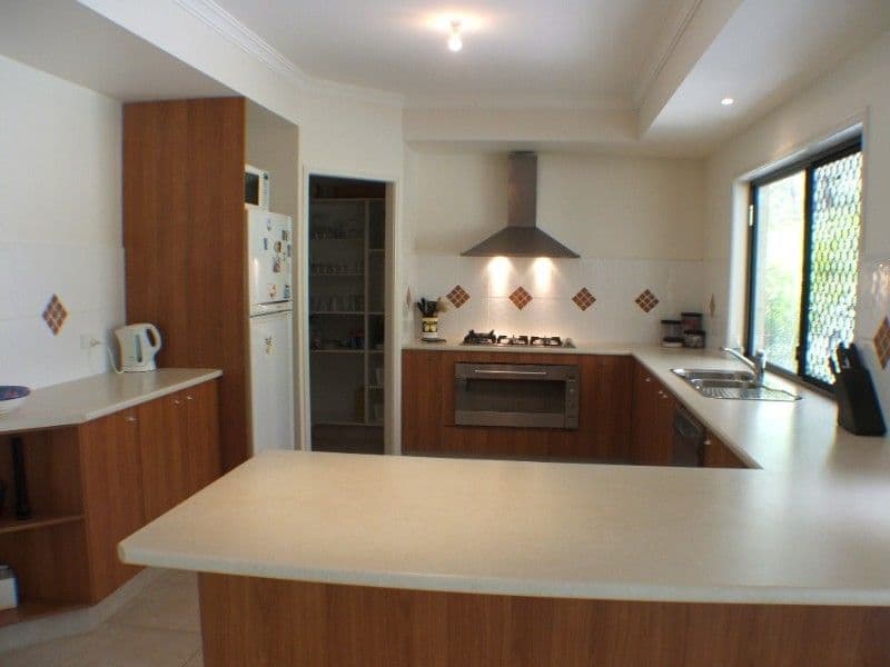 9 Pittas Place, WILLOW VALE QLD 4209, Willow Vale - Thumbnail 2