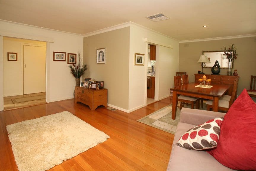 742 Highbury Road, GLEN WAVERLEY VIC 3150, Glen Waverley - Thumbnail 2