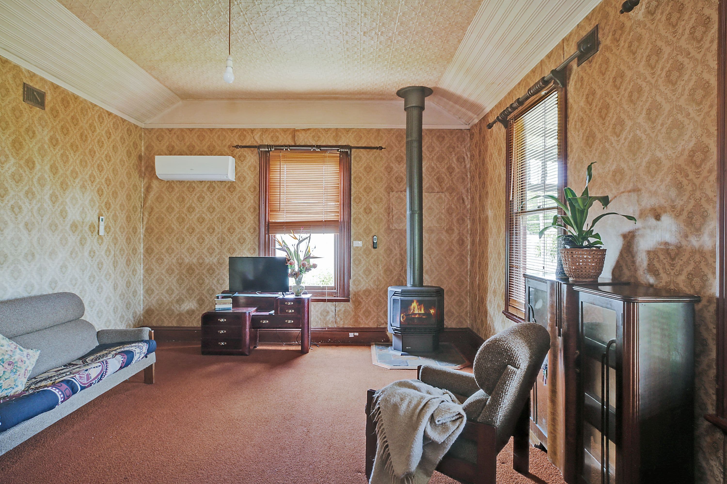 6 Shaw Street, Camperdown VIC 3260, Camperdown - Thumbnail 4