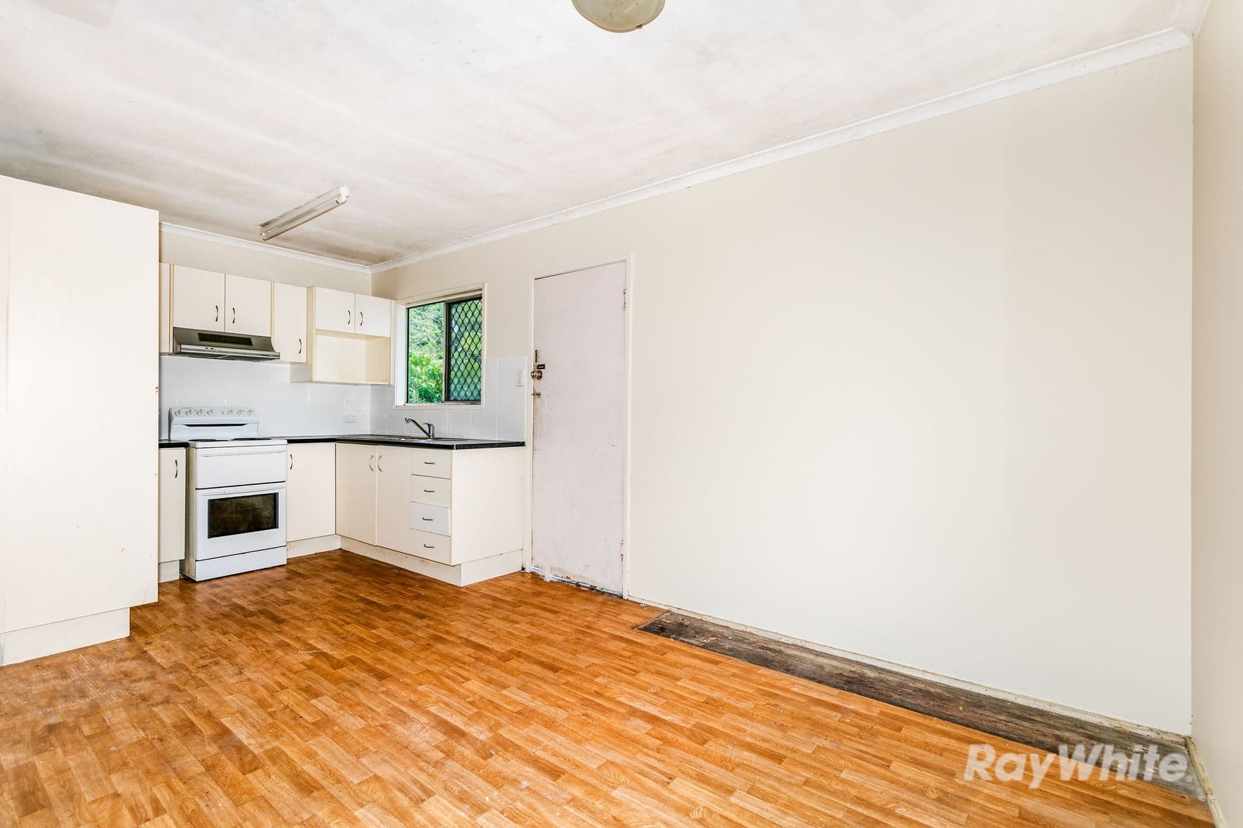 40 Redford Street, Kingston QLD 4114, Kingston - Thumbnail 4