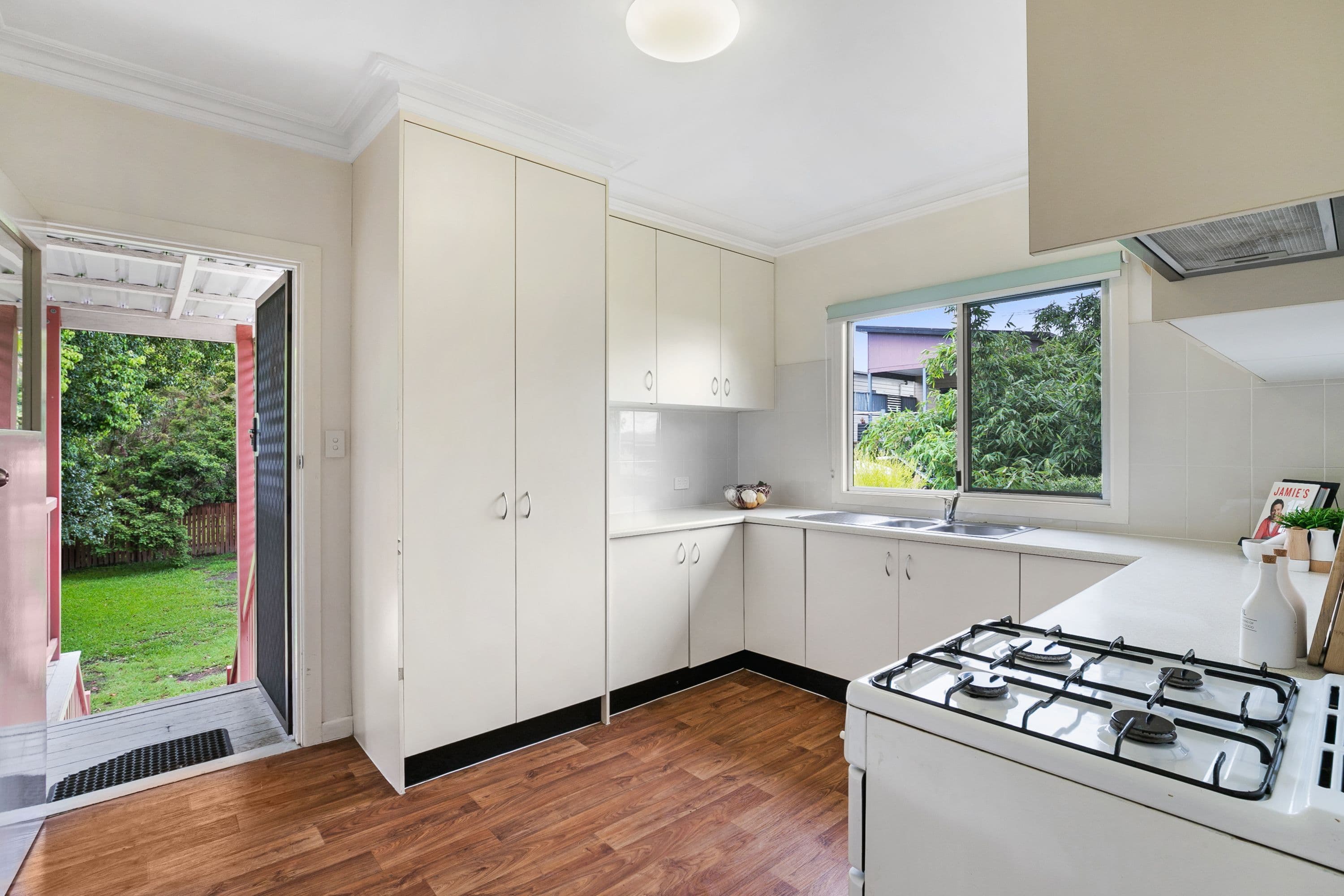 41 Railway Road, Fairfield QLD 4103, Fairfield - Thumbnail 5