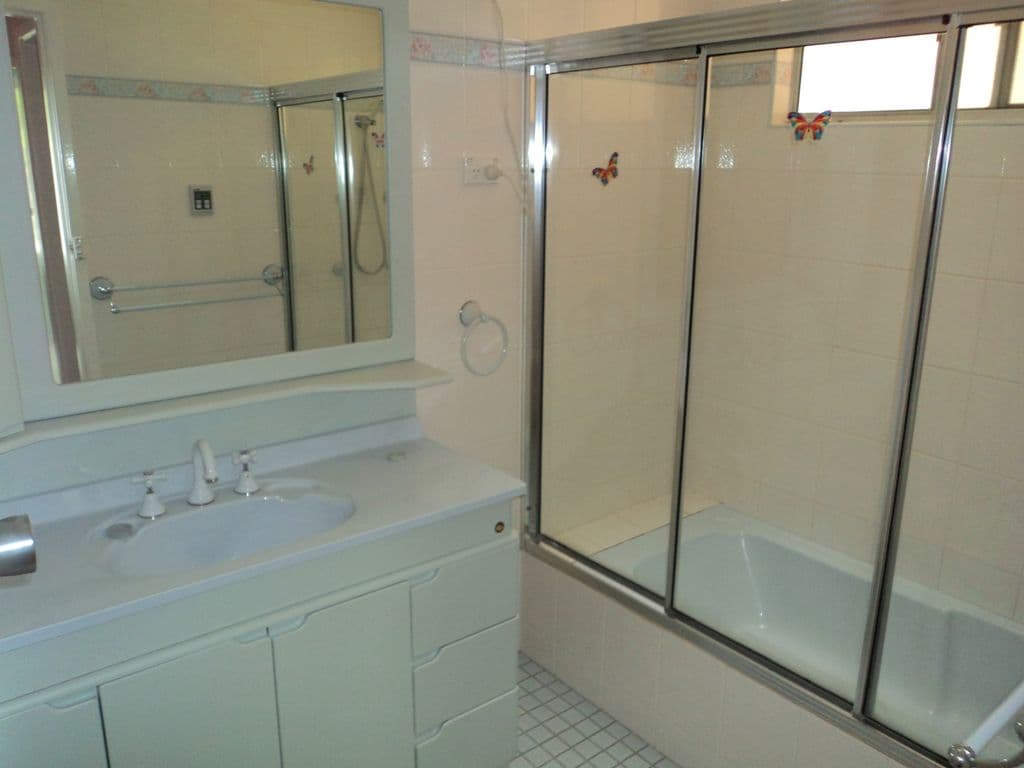 6 Gellatly Avenue, FIGTREE NSW 2525, Figtree - Thumbnail 8