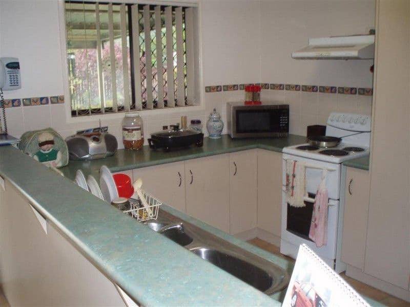 9 Ranger Street, GRACEMERE QLD 4702, Gracemere - Thumbnail 2