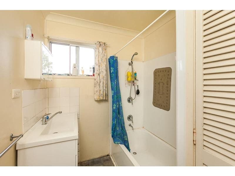 13a Nobbs Street, Berserker QLD 4701, Berserker - Thumbnail 8